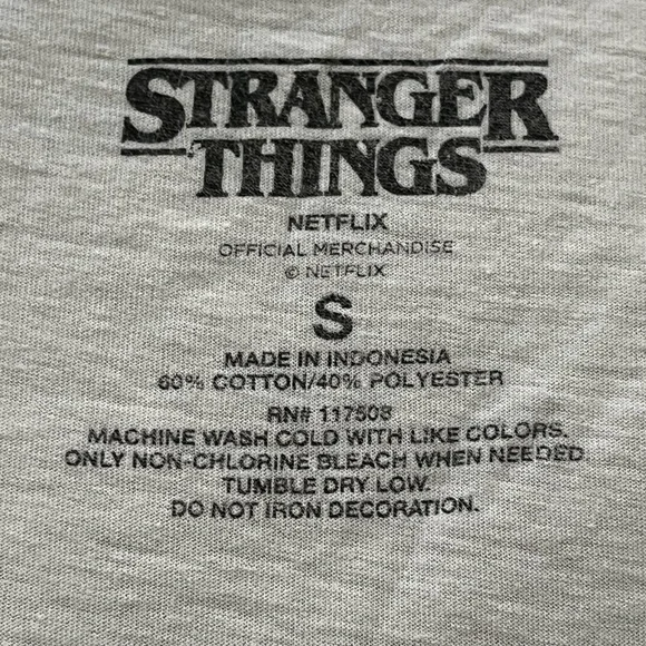 Stranger Things Bob Newby t-shirt - Picture 3 of 3